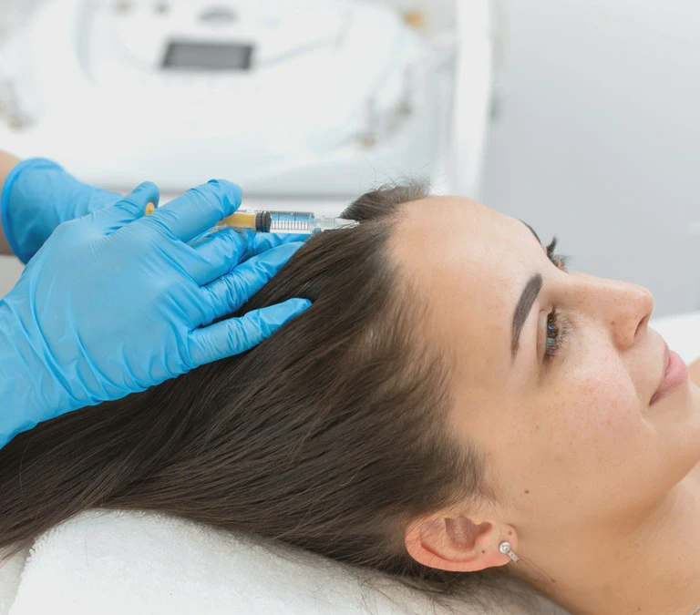 zabieg na&nbsp;włosach